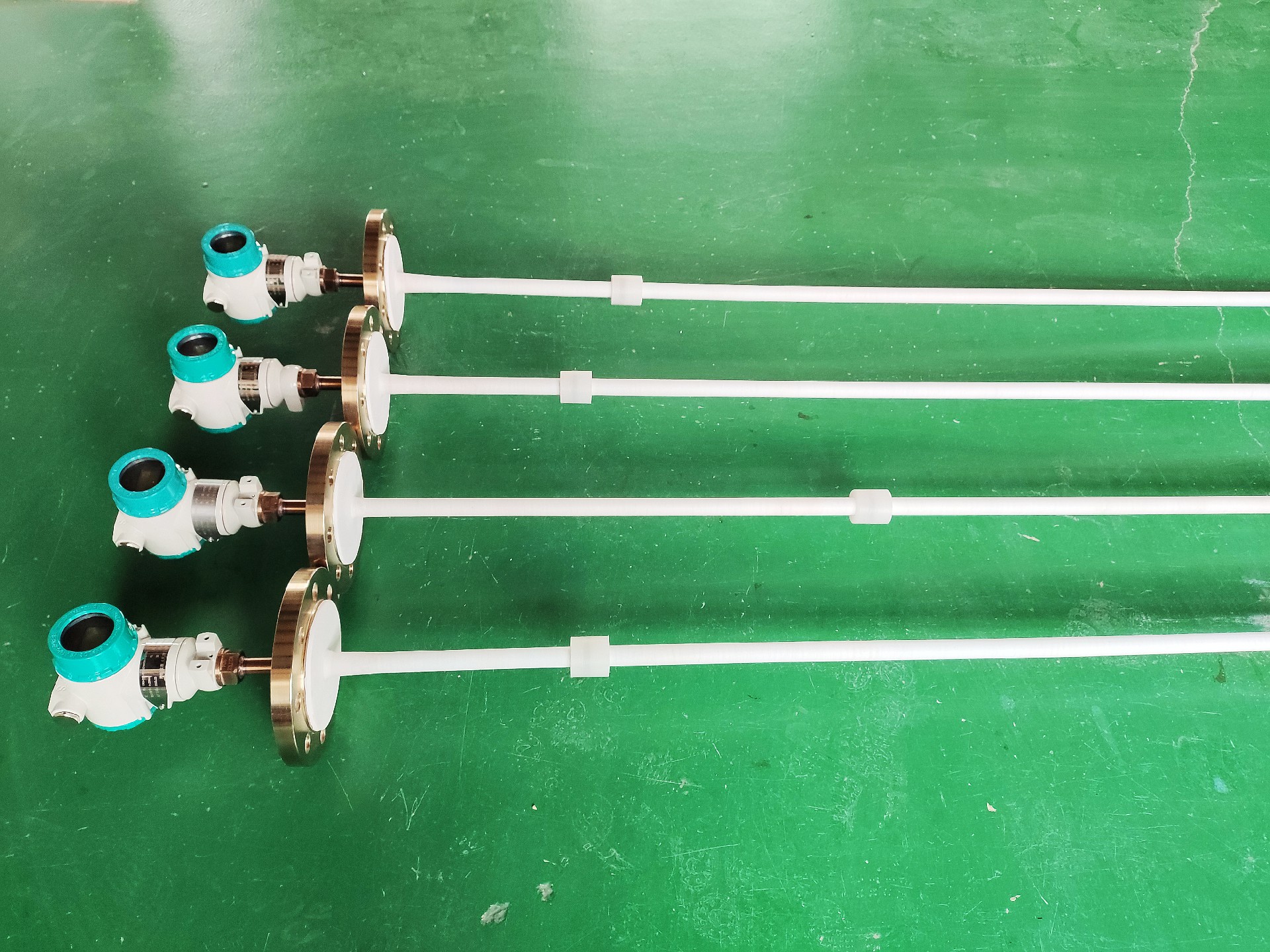 磁致伸缩液位计 磁致伸缩液位计